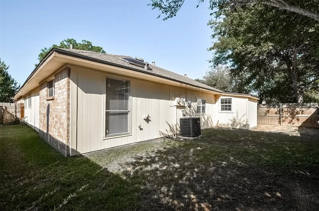 Photo of 1718 Foxlake Drive