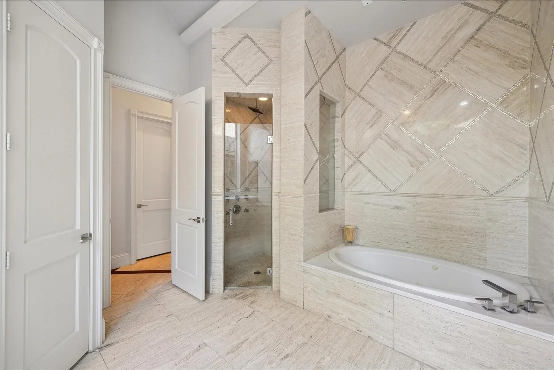 Photo of 2247 Bartlett Street