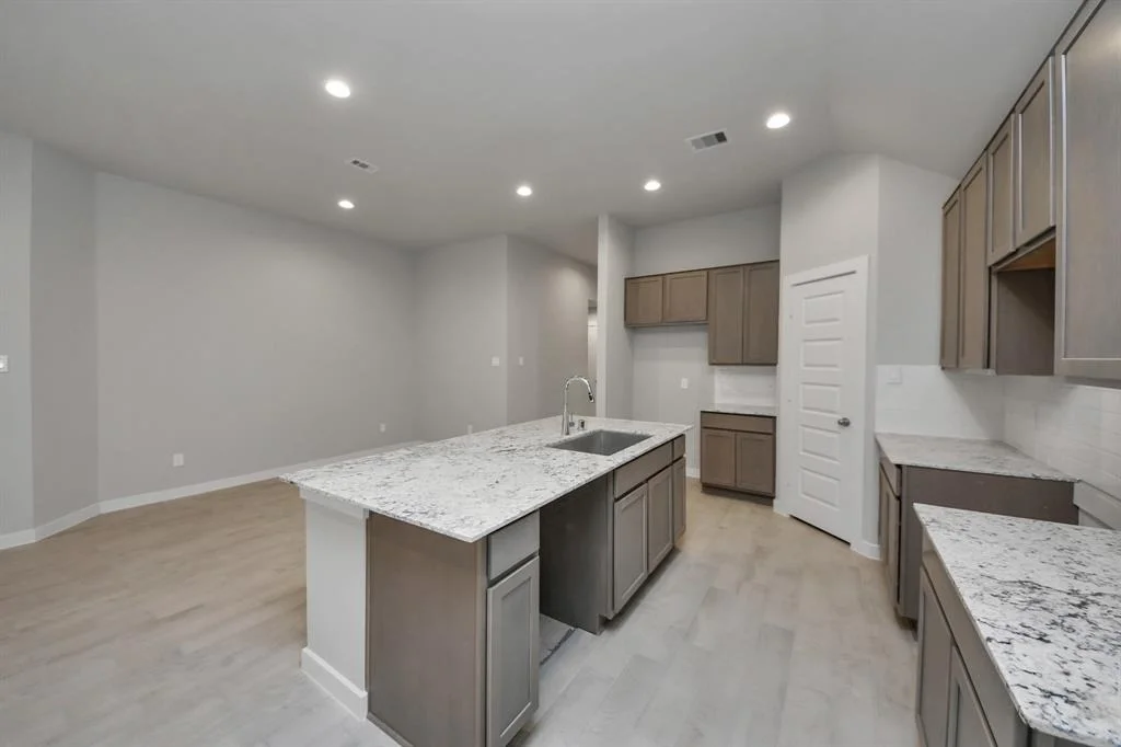 Photo of 15810 Walnut Leaf Lane