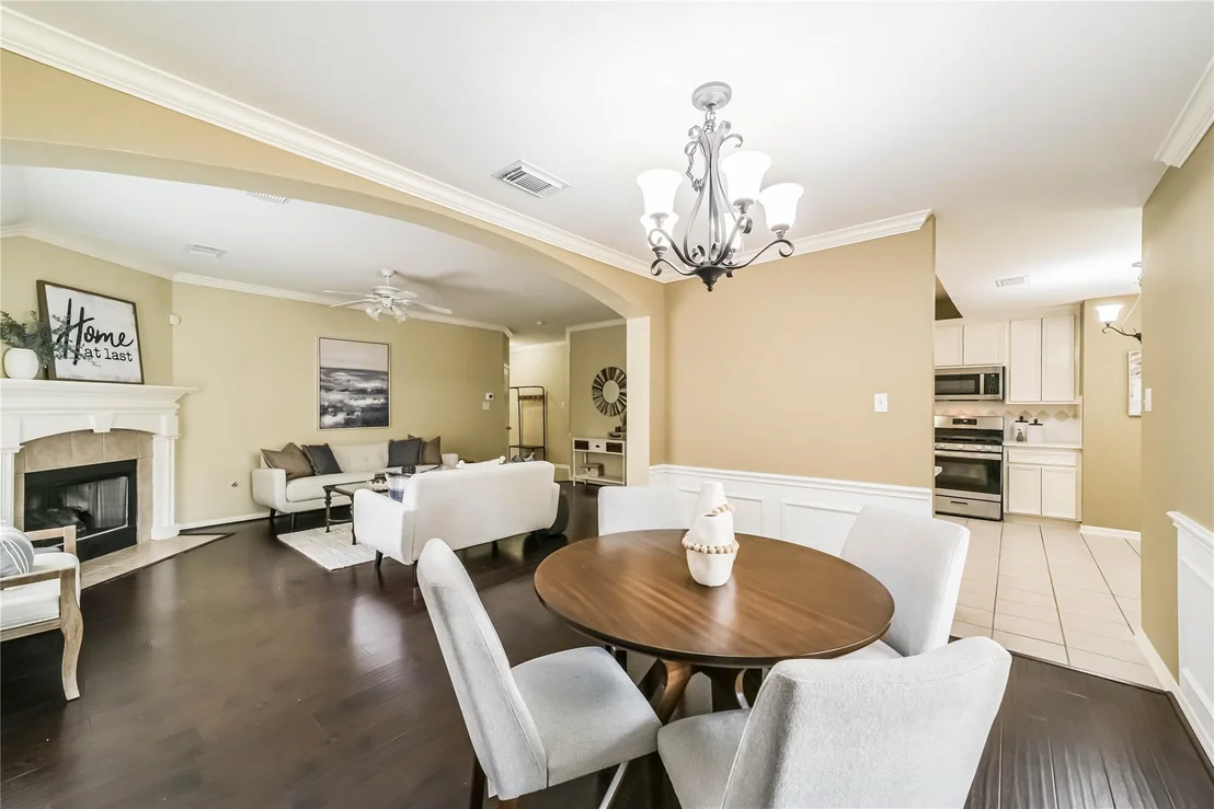 Photo of 22010 Kenlake Drive