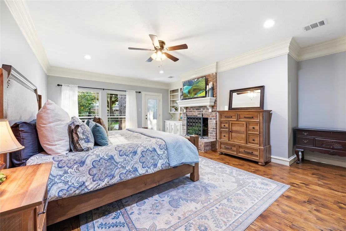 Photo of 2933 E Elm Circle