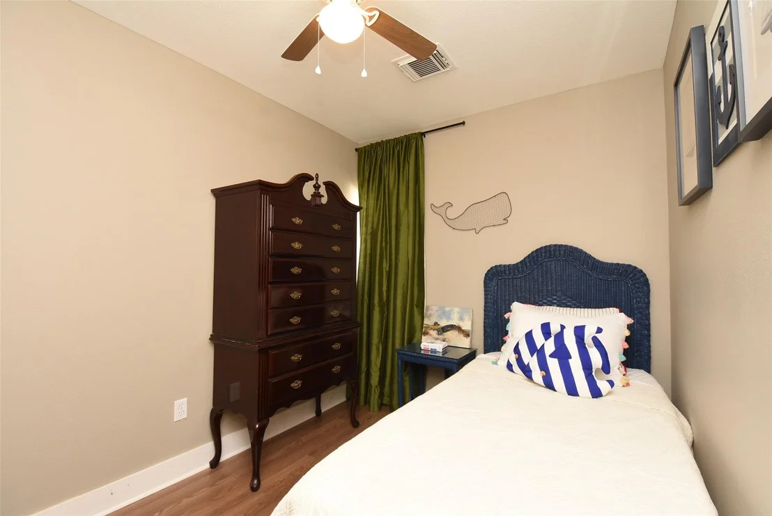 Photo of 812 Dragonfly Drive