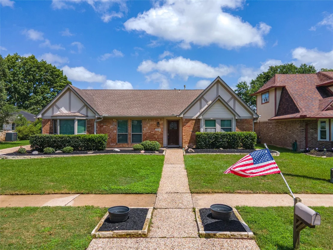 Photo of 15915 Brookvilla Drive