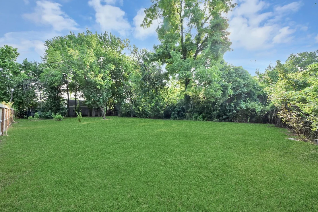 Photo of 117 E Witcher Lane