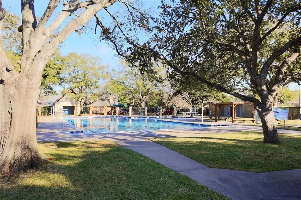 Photo of 10303 Briar Drive