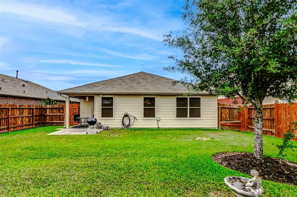Photo of 20906 Whitehaven Bluff Trail
