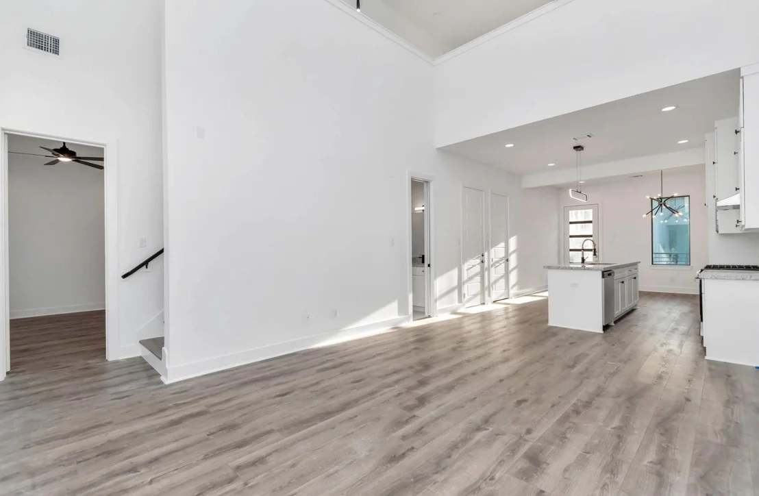 Photo of 5609 Savyon Drive