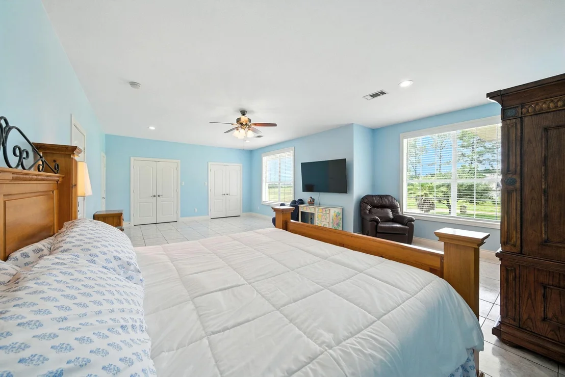 Photo of 15402 Long Road