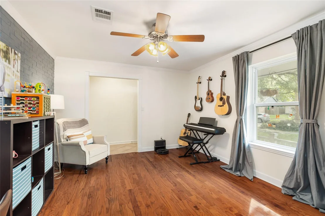 Photo of 12310 Waldemar Drive
