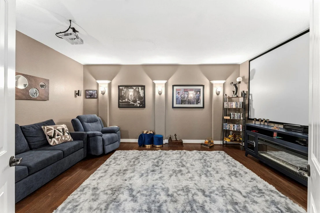 Photo of 902 Holly Chapple Drive