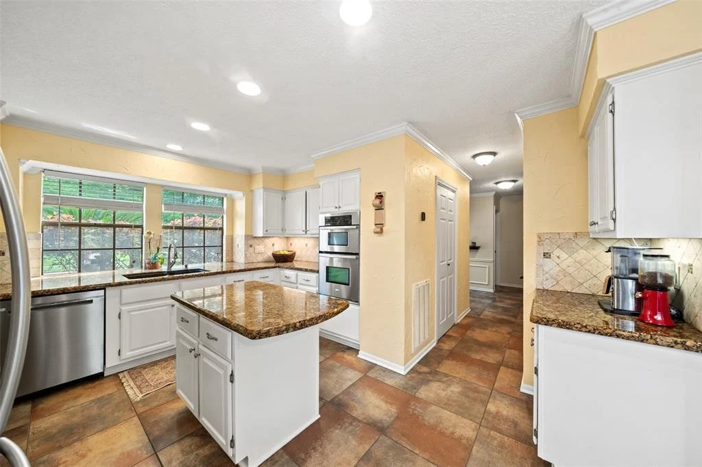 Photo of 15118 Cranbourne Drive
