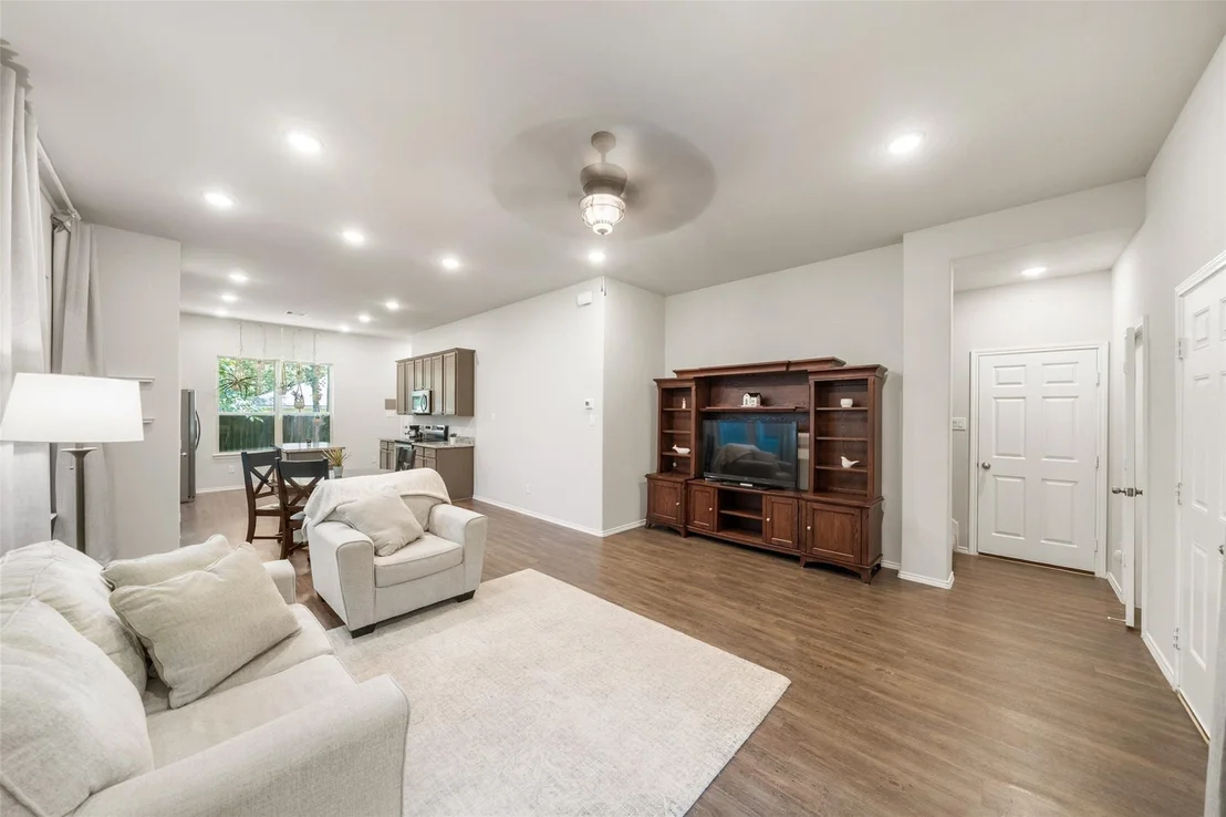 Photo of 1007 Platte River Drive