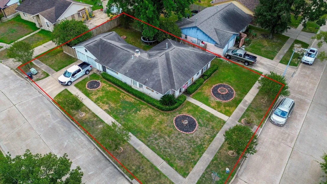 Photo of 9014 Langfield Road