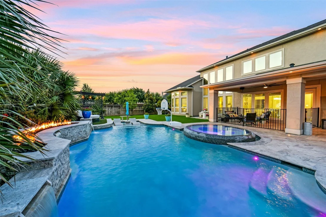 Photo of 2202 Park Ravine Drive