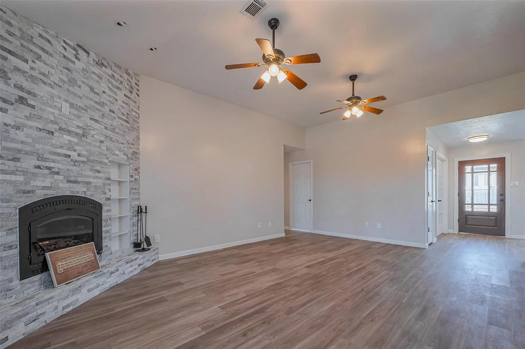Photo of 2718 Fox Pitt Road