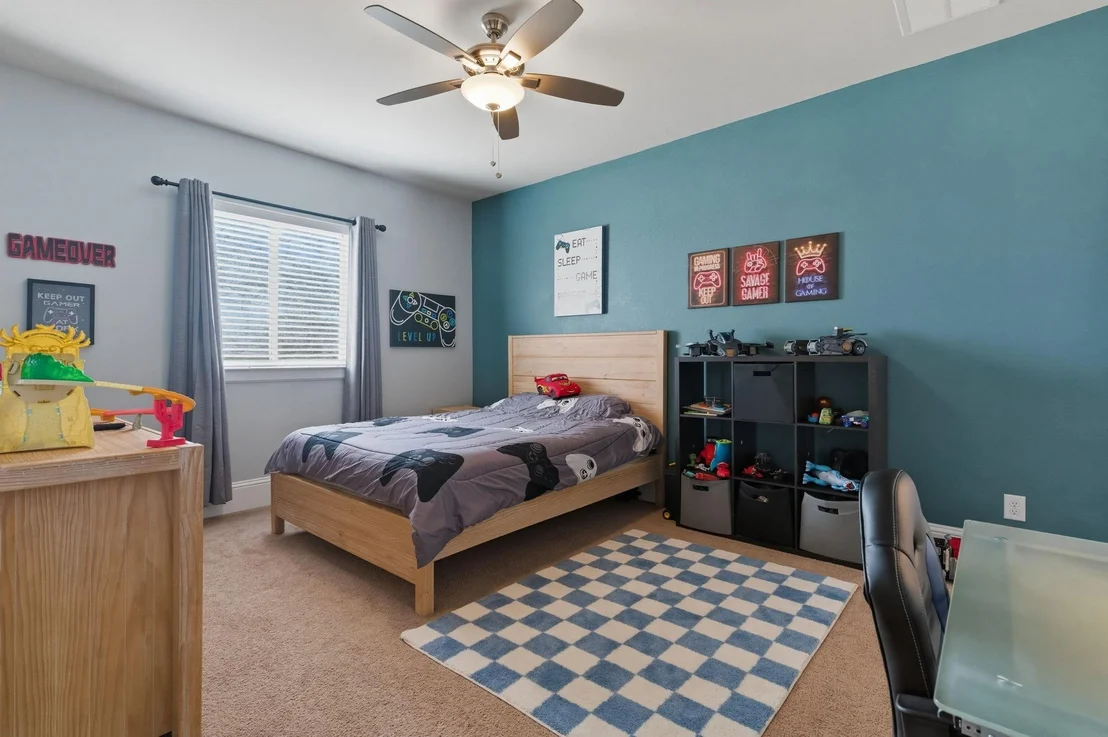 Photo of 40664 Damuth Drive