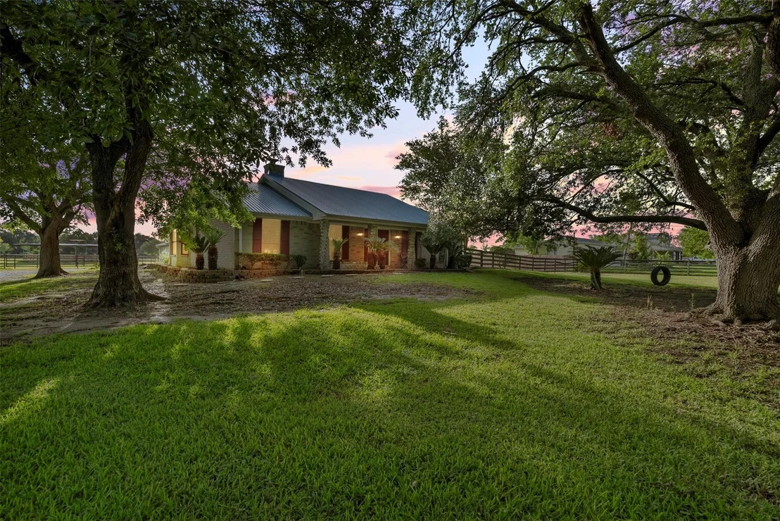 Photo of 6516 Mcginnes Road