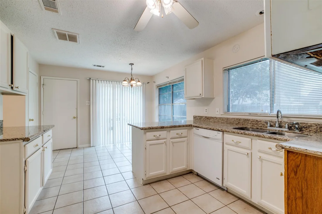 Photo of 9635 W Savile Circle