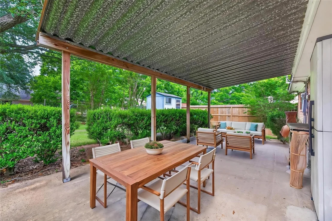 Photo of 2220 Ripple Creek Drive