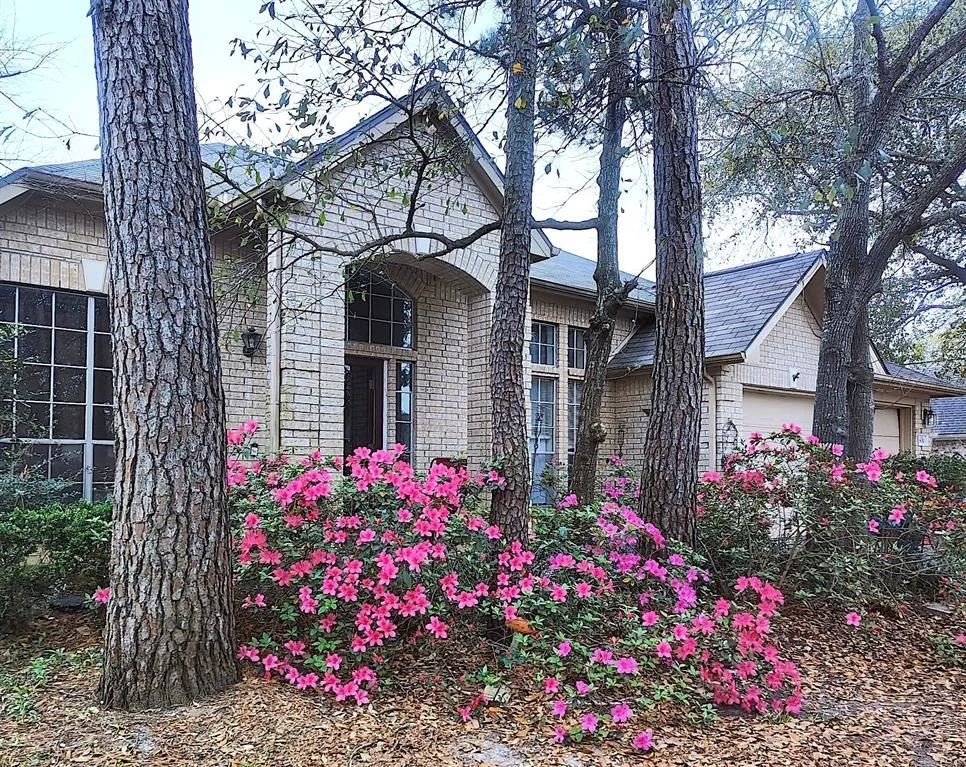 Photo of 18010 Landing Brook Drive
