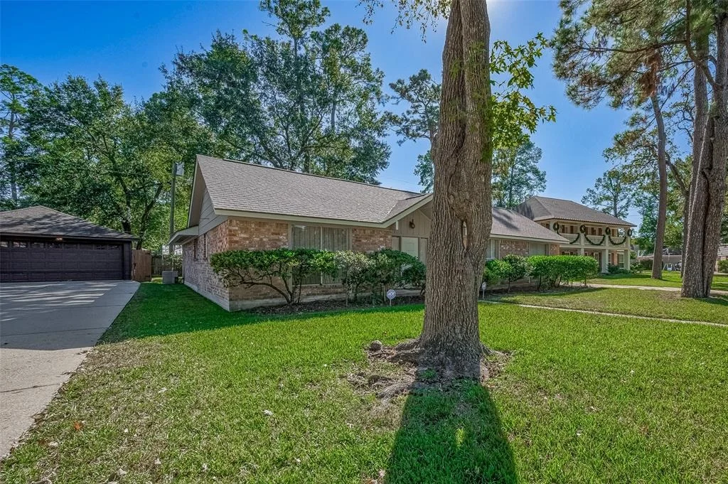 Photo of 5927 Pinewilde Drive