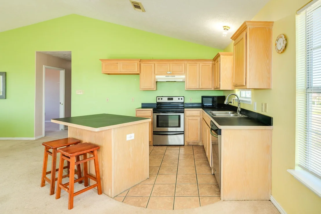 Photo of 118 Lindrose Street