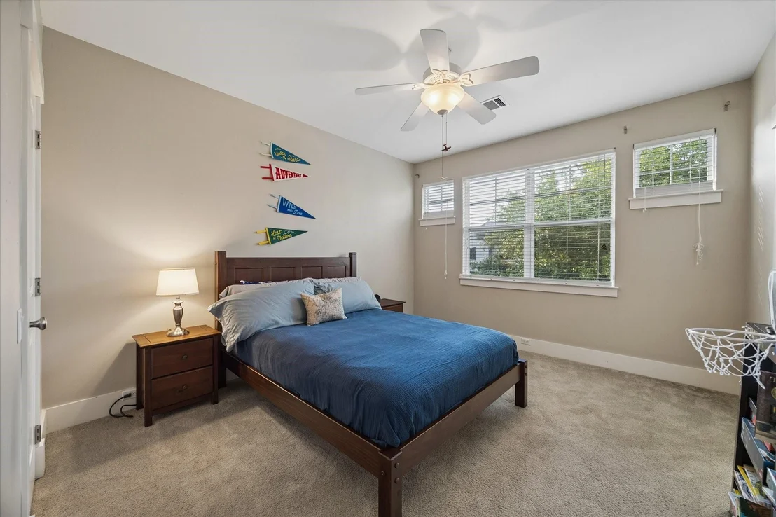 Photo of 1525 Chippendale Road