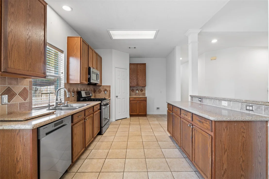 Photo of 802 Cypresswood Bough