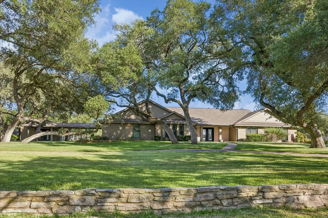 Photo of 211 Rolling Hill Drive