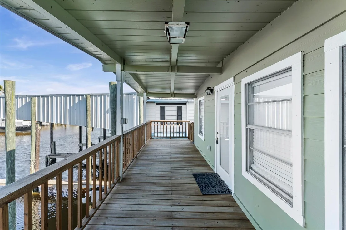 Photo of 310 Marine Way