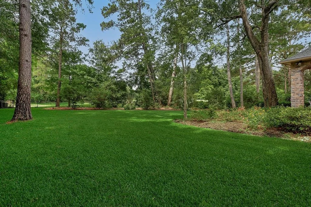 Photo of 11 Chestnut Hill Court