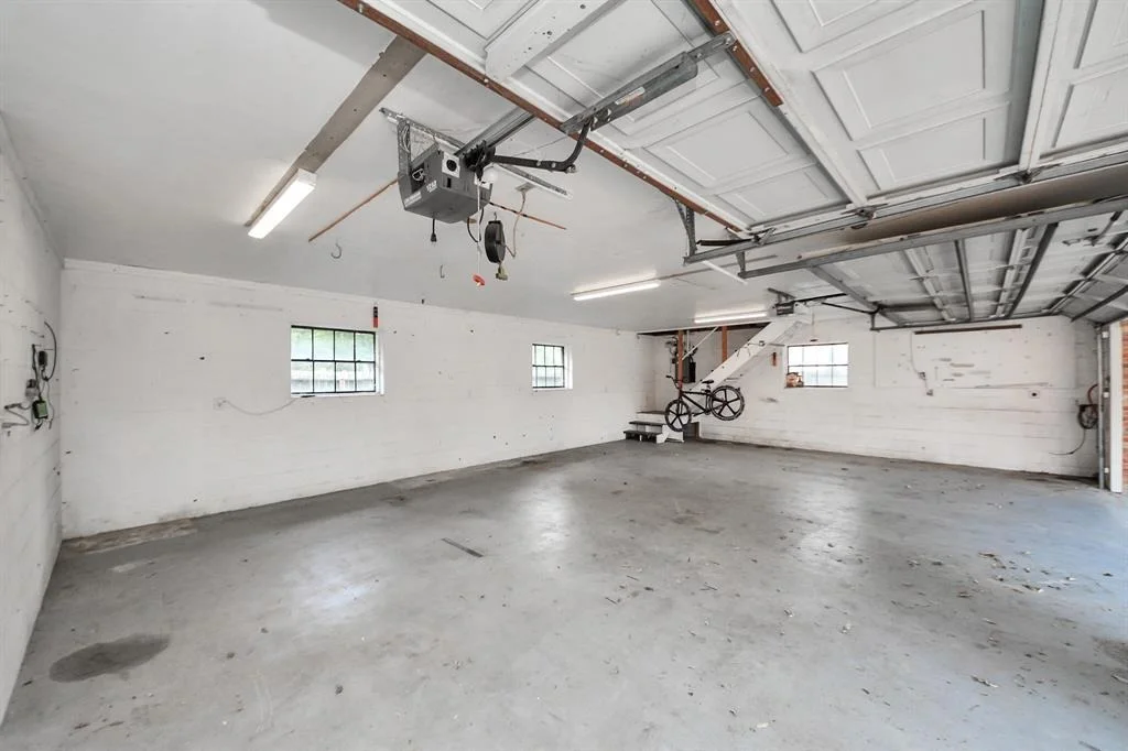 Photo of 21507 Whispering Pines