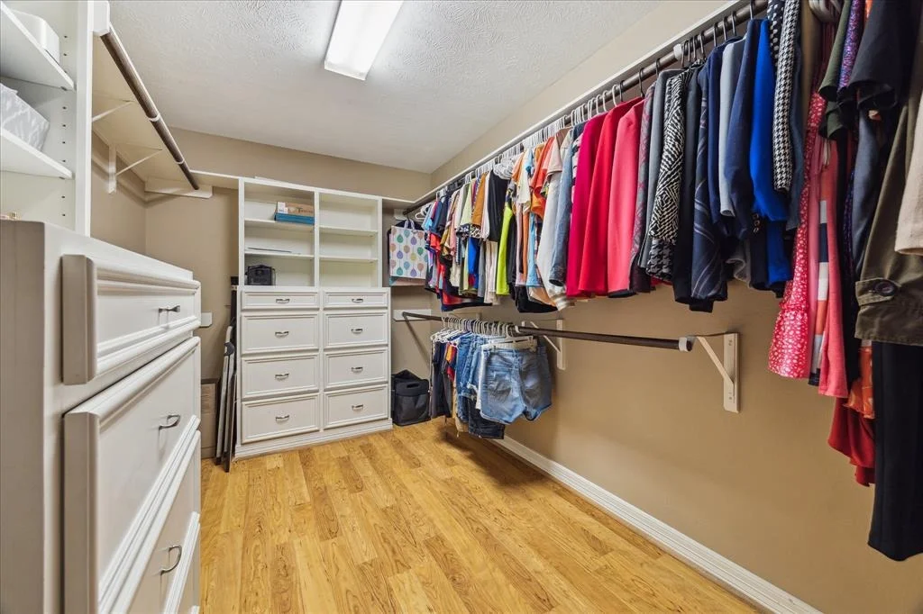 Photo of 5911 Hewitt Drive