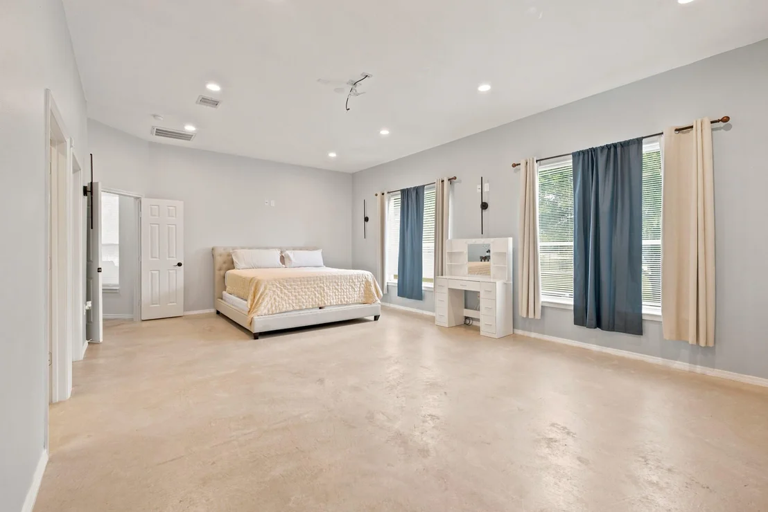 Photo of 39595 Bosque Road