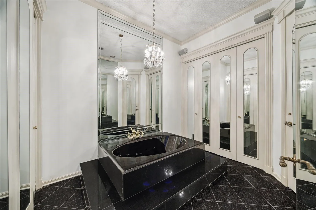 Photo of 45 Bayou Pointe Drive