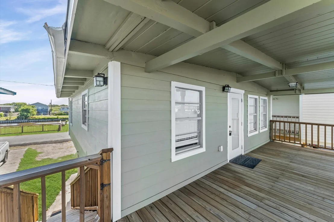 Photo of 310 Marine Way
