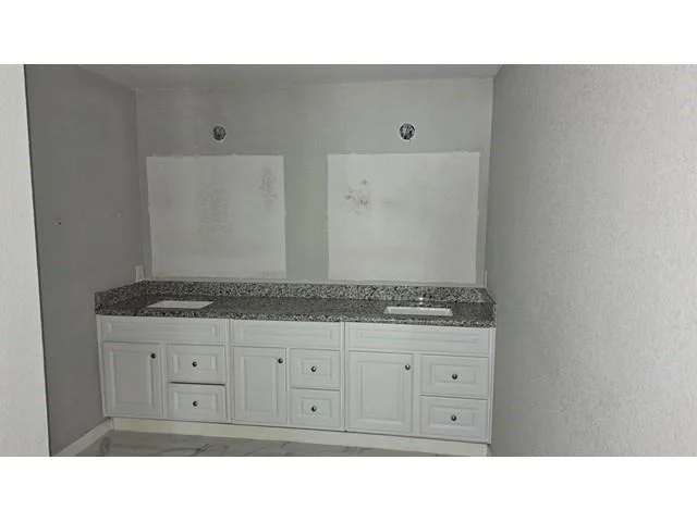 Photo of 1123 Klamath Lane