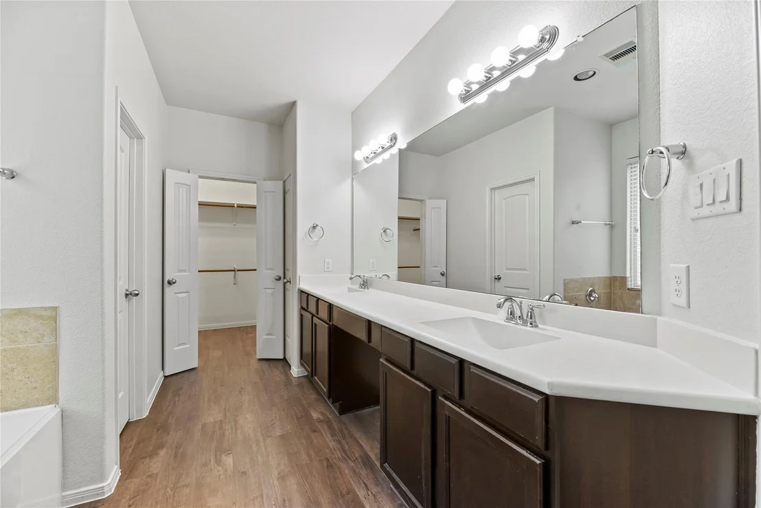 Photo of 22514 Forbes Field Trail