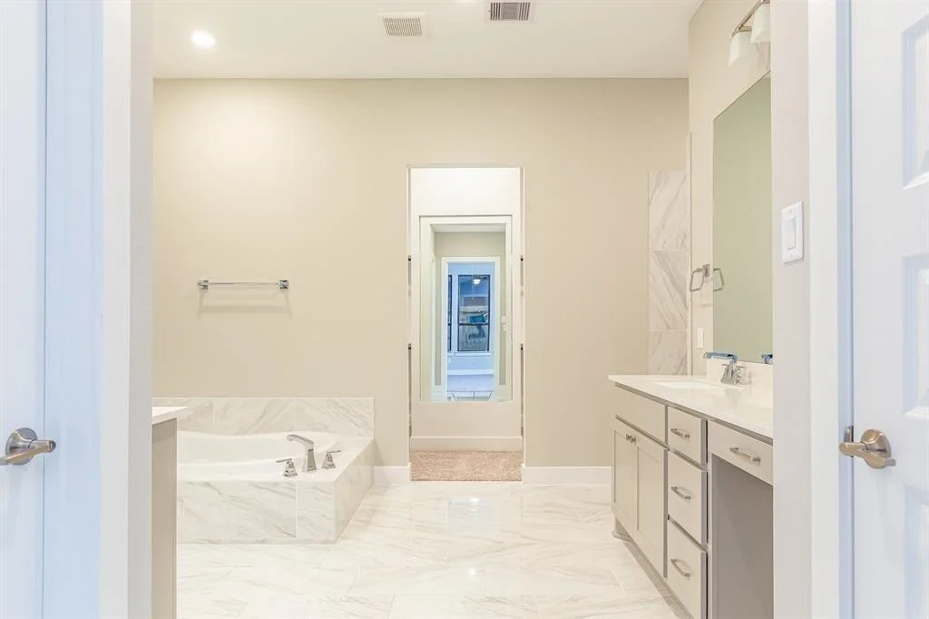 Photo of 4415 Windy Oaks Drive