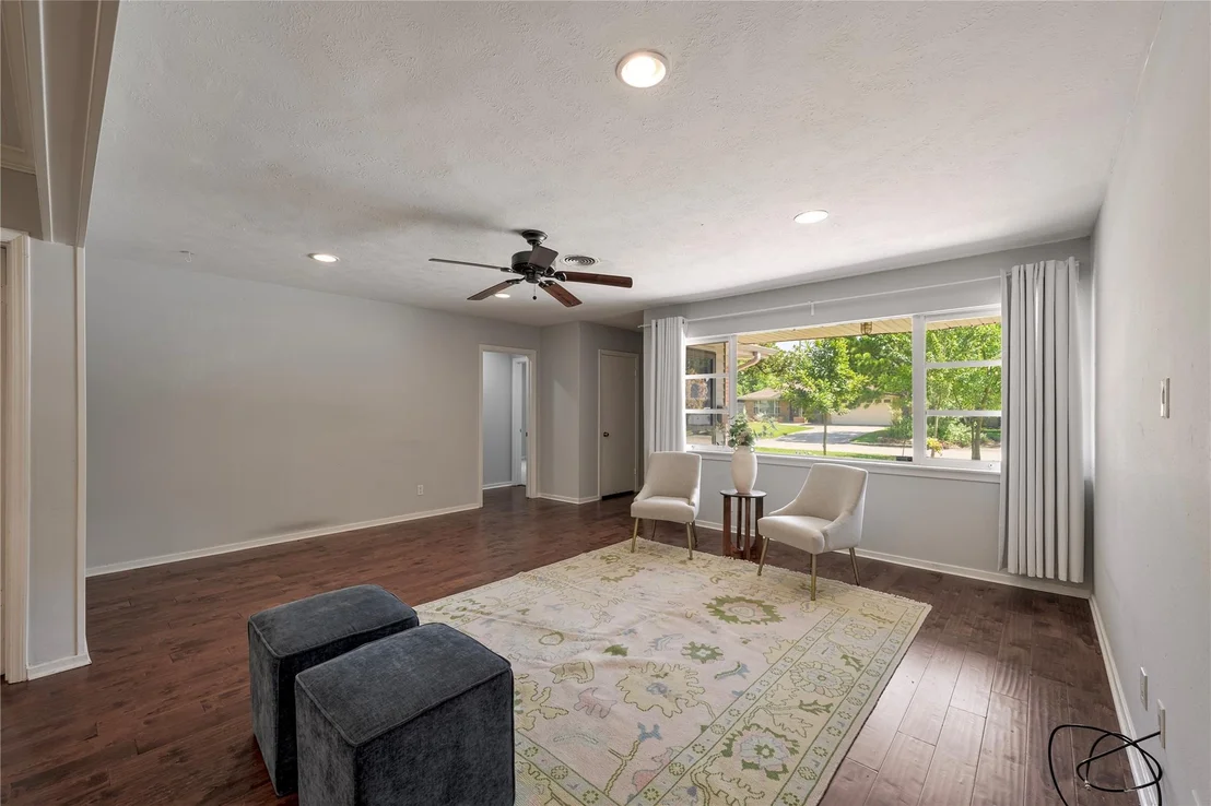 Photo of 515 Azaleadell Drive