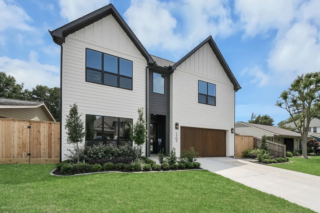 Photo of 1705 Saxon Drive