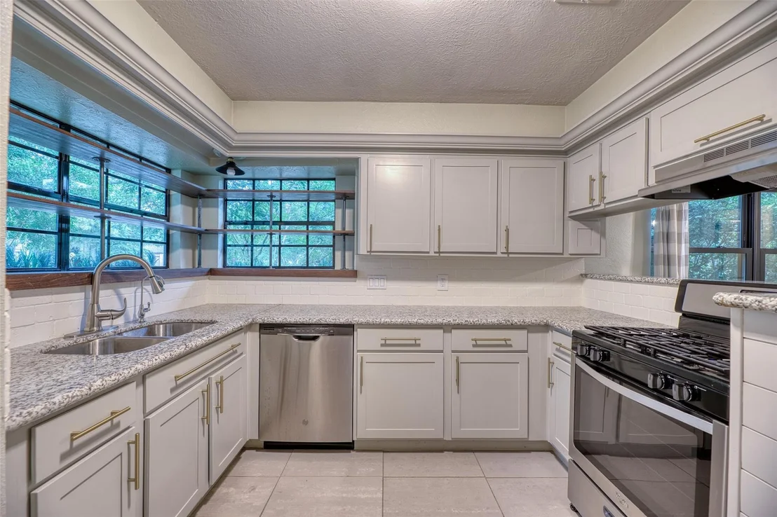 Photo of 4650 Hickory Downs Drive