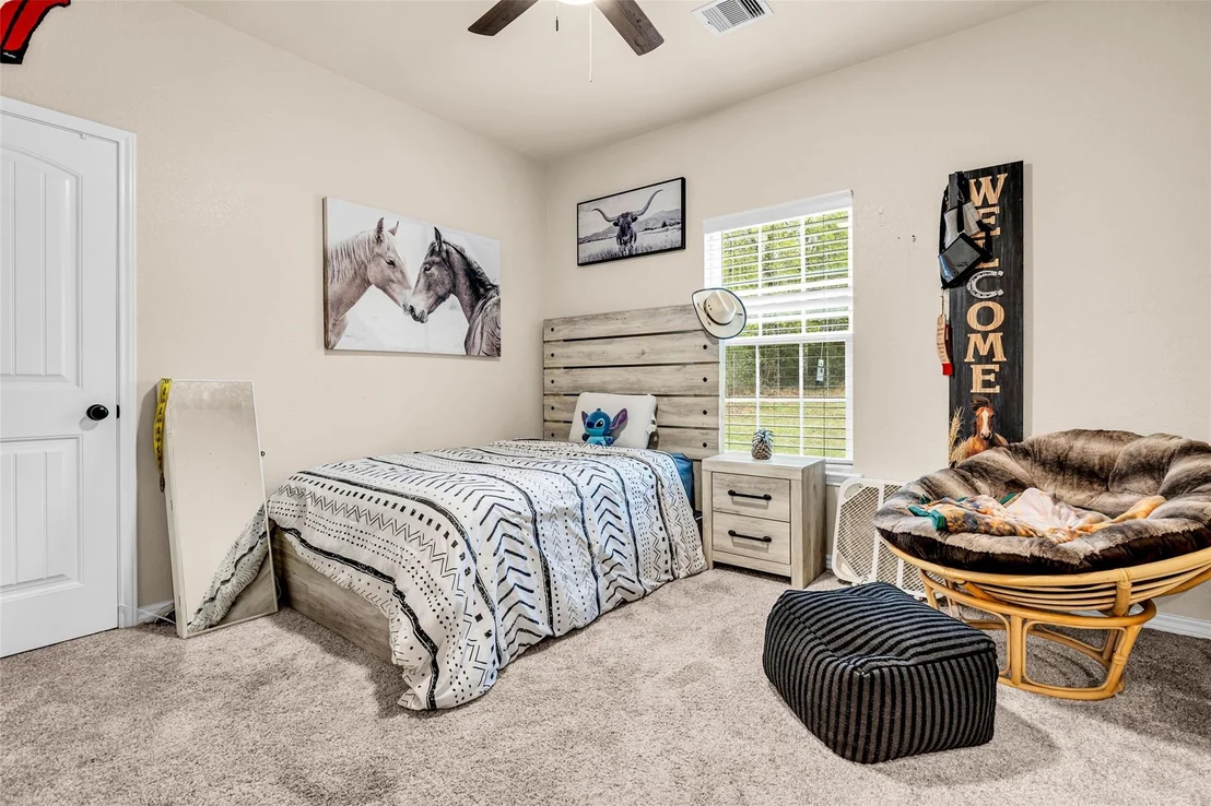 Photo of 10040 Shepard Hill Road