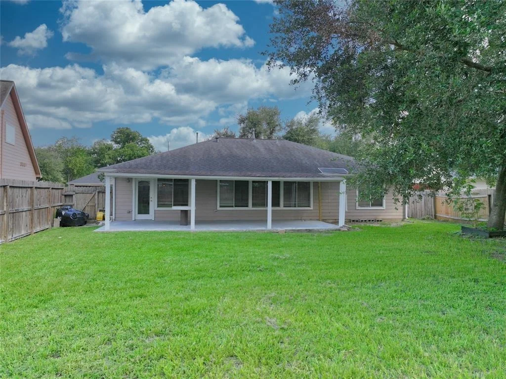 Photo of 5115 Summit Lodge Dr Drive