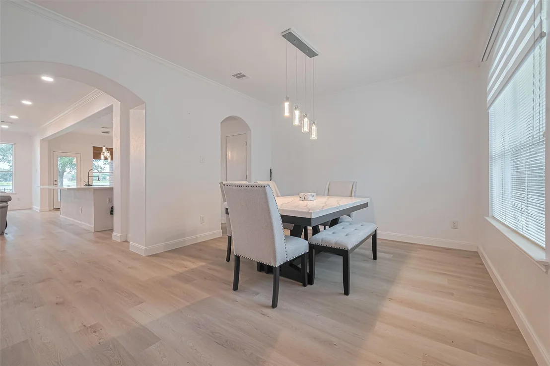 Photo of 25811 Chapman Falls Drive