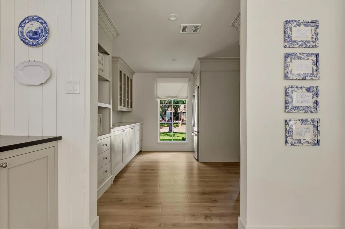 Photo of 12035 Riverview Drive