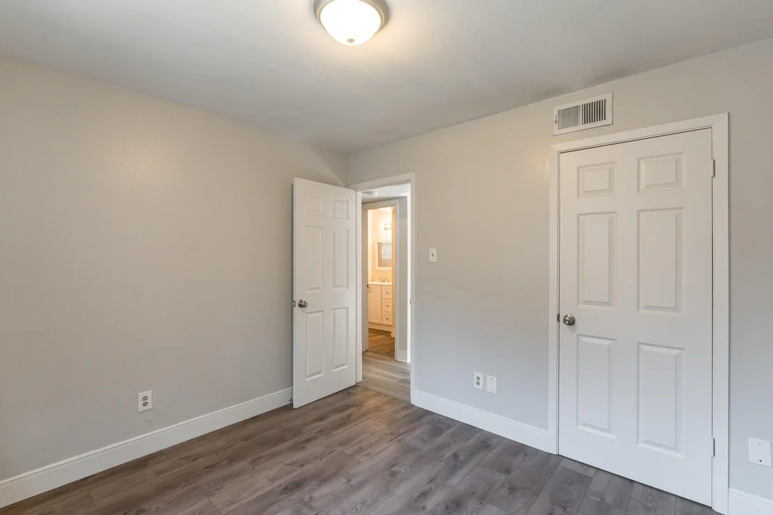 Photo of 9834 Denning Drive