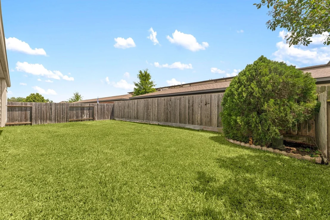 Photo of 2911 Empire Oaks Lane
