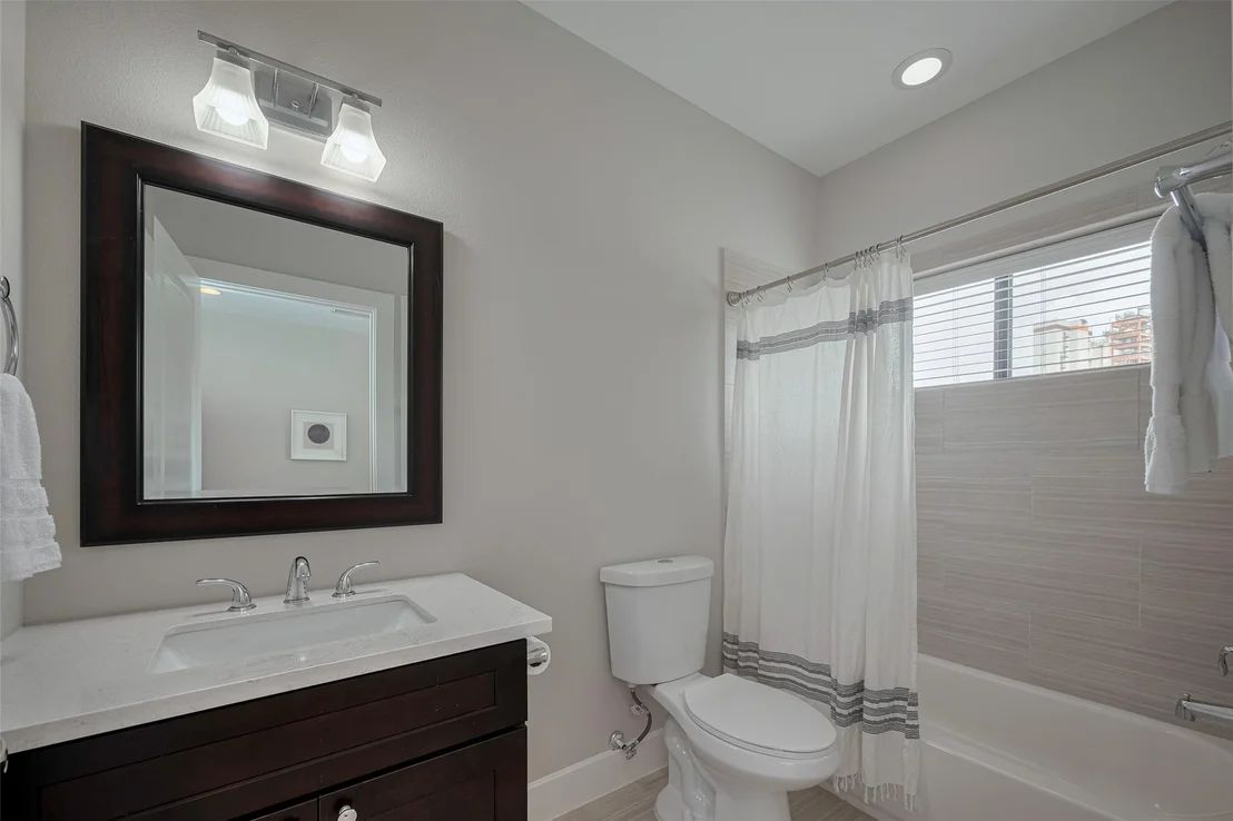Photo of 953 Saint Augustine Street