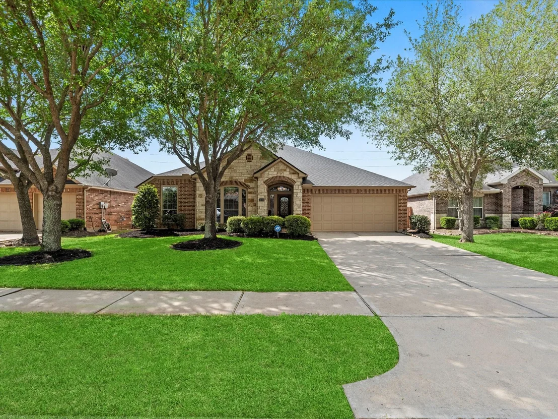 Photo of 28415 Kinglet Pines Drive